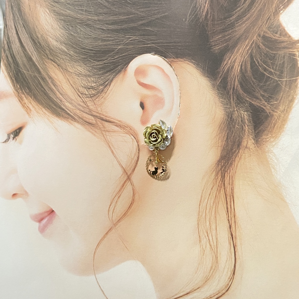 ホワイトトリュフイメージイヤリング