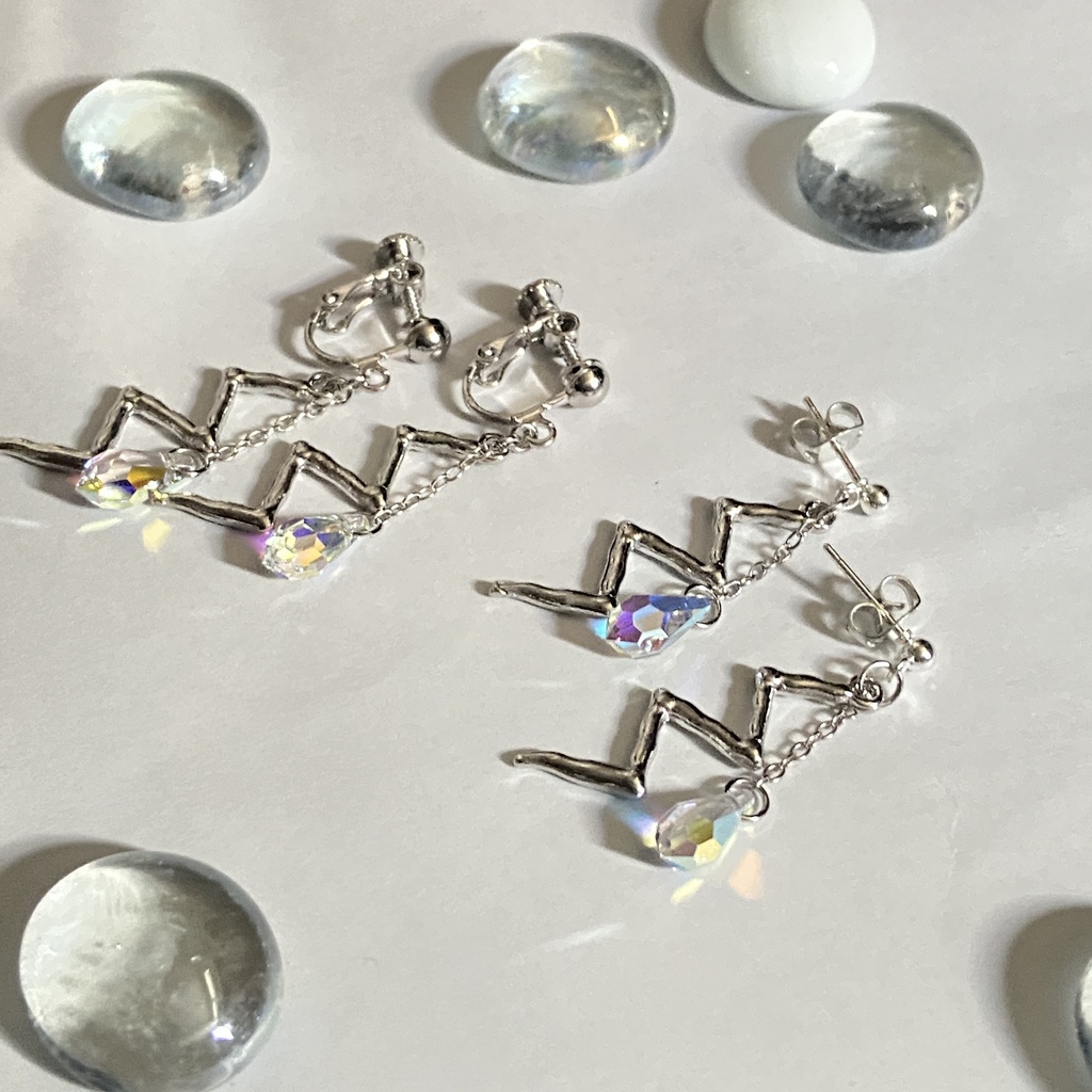 キャラクターイメージピアス、イヤリング