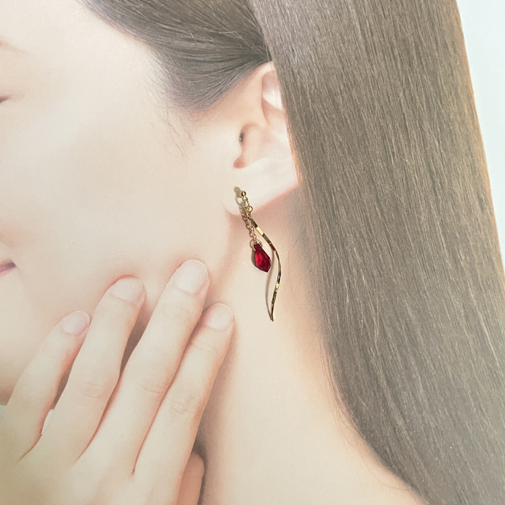 キャラクターイメージピアス、イヤリング