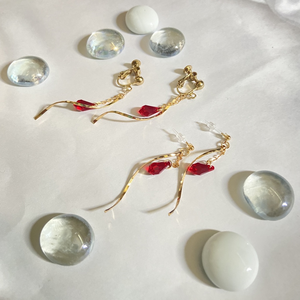 キャラクターイメージピアス、イヤリング