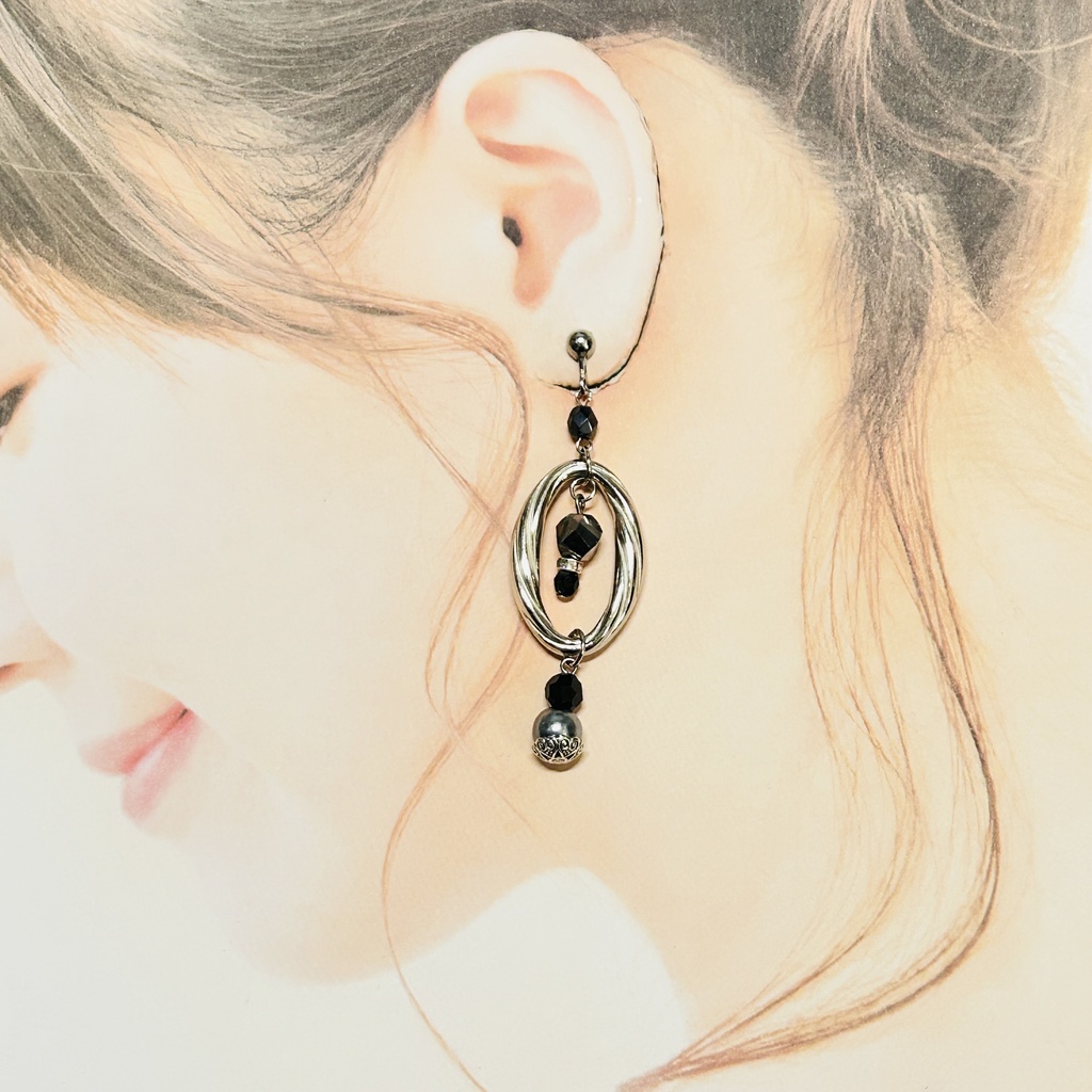 ミナミモトイメージイヤリング、ピアス