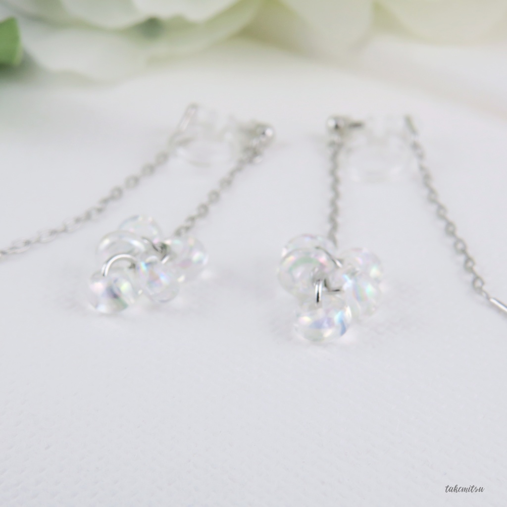 小さな氷粒のアメリカンピアス風イヤリング