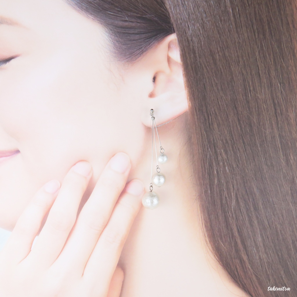 ジュ・ペルレ -パールのイヤリング-