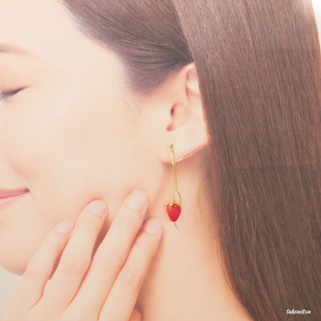 苺のアメリカンピアス風イヤリング