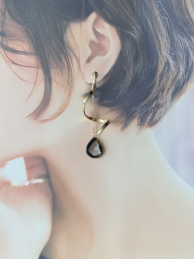 吉田松陰イメージ「見通す者」アシンメトリーピアス