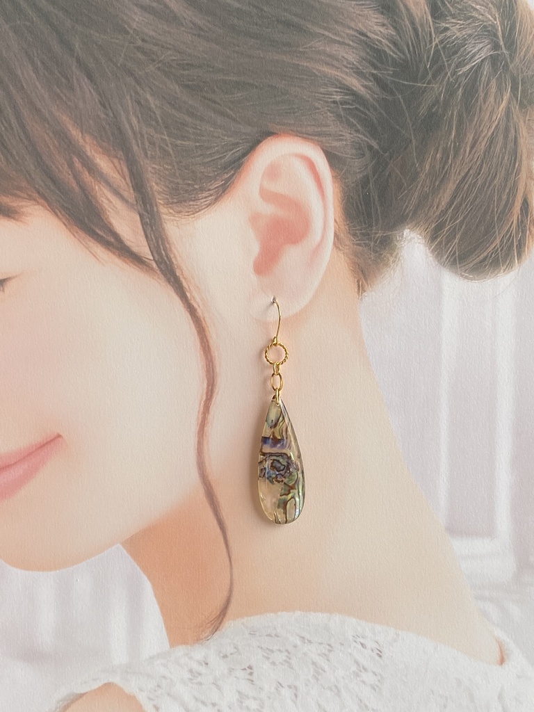 アバロンシェルのぎらぎらピアス