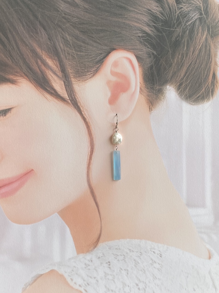 シーブルーカルセドニーのスティックピアス