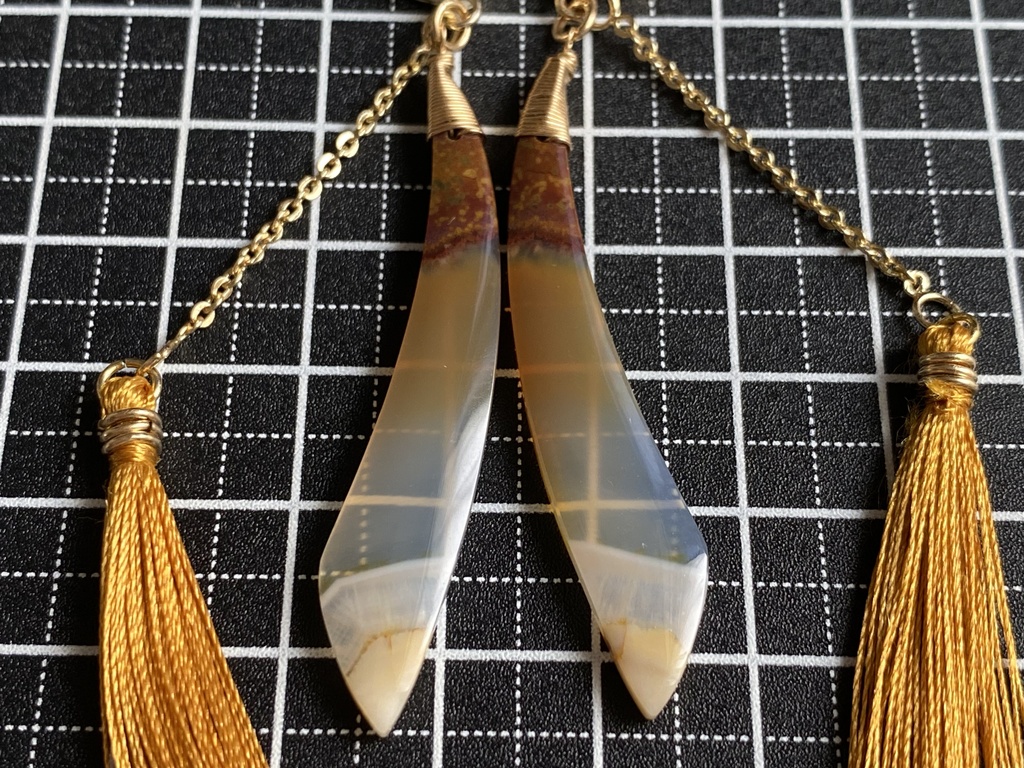 肝っ玉の(?)牛尾刀ピアス