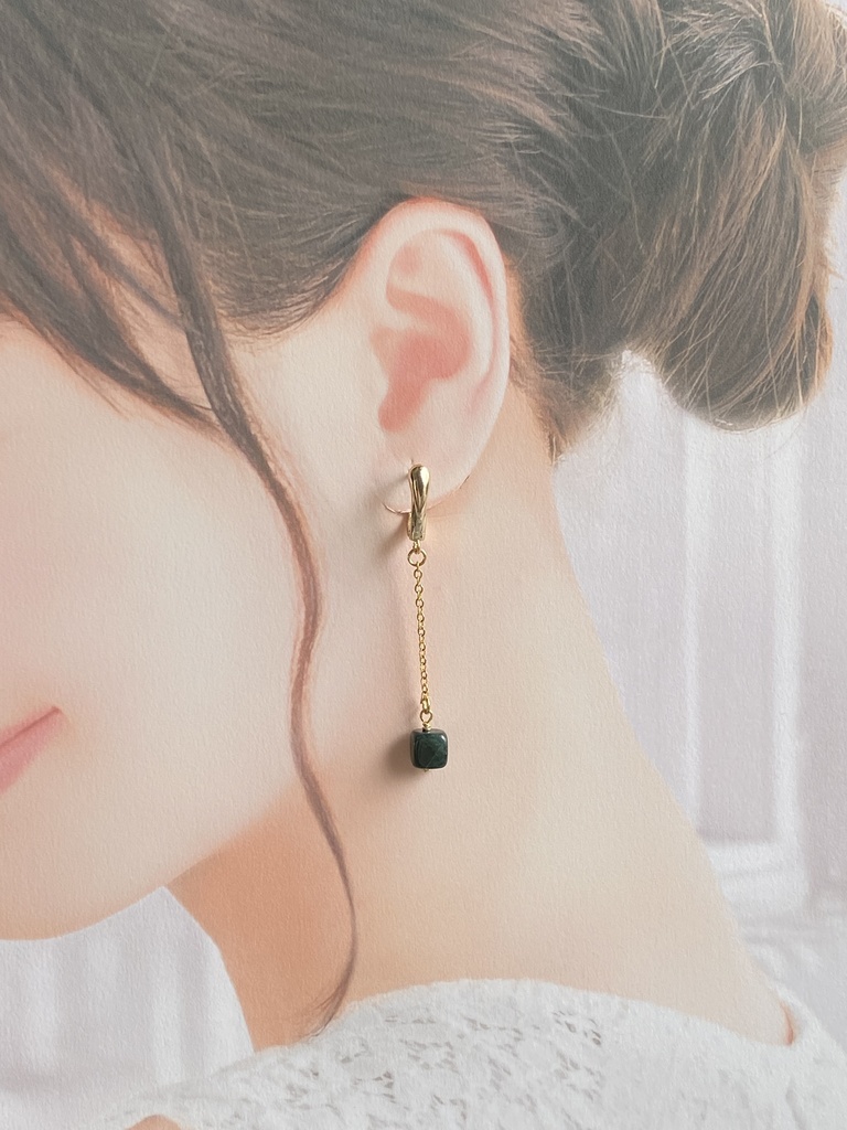 高杉晋作イメージ「ジェネリック翡翠の賽」ピアス