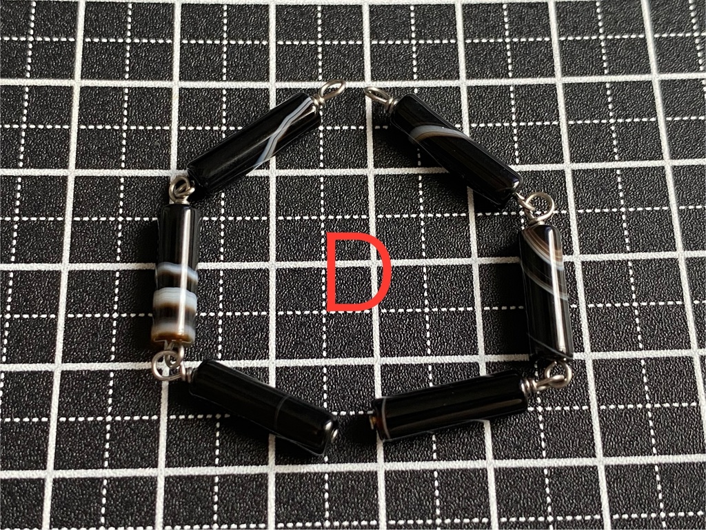 チューブアゲート三連ピアスチャーム