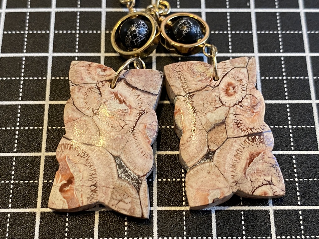 バーズアイジャスパーのピアス