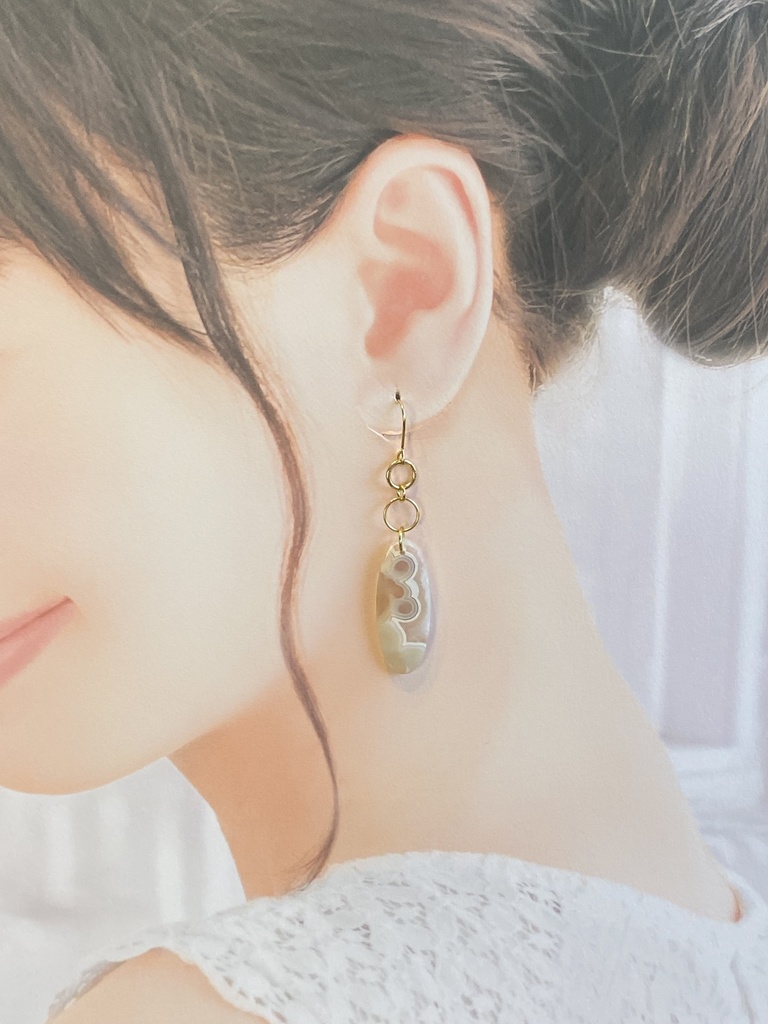 オービキュラーアゲートのピアス