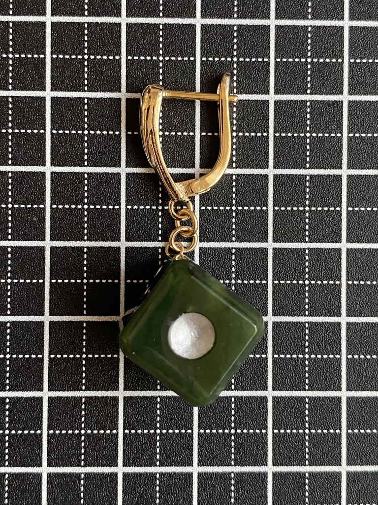 高杉晋作イメージ「翡翠の賽」ピアス(※片耳)