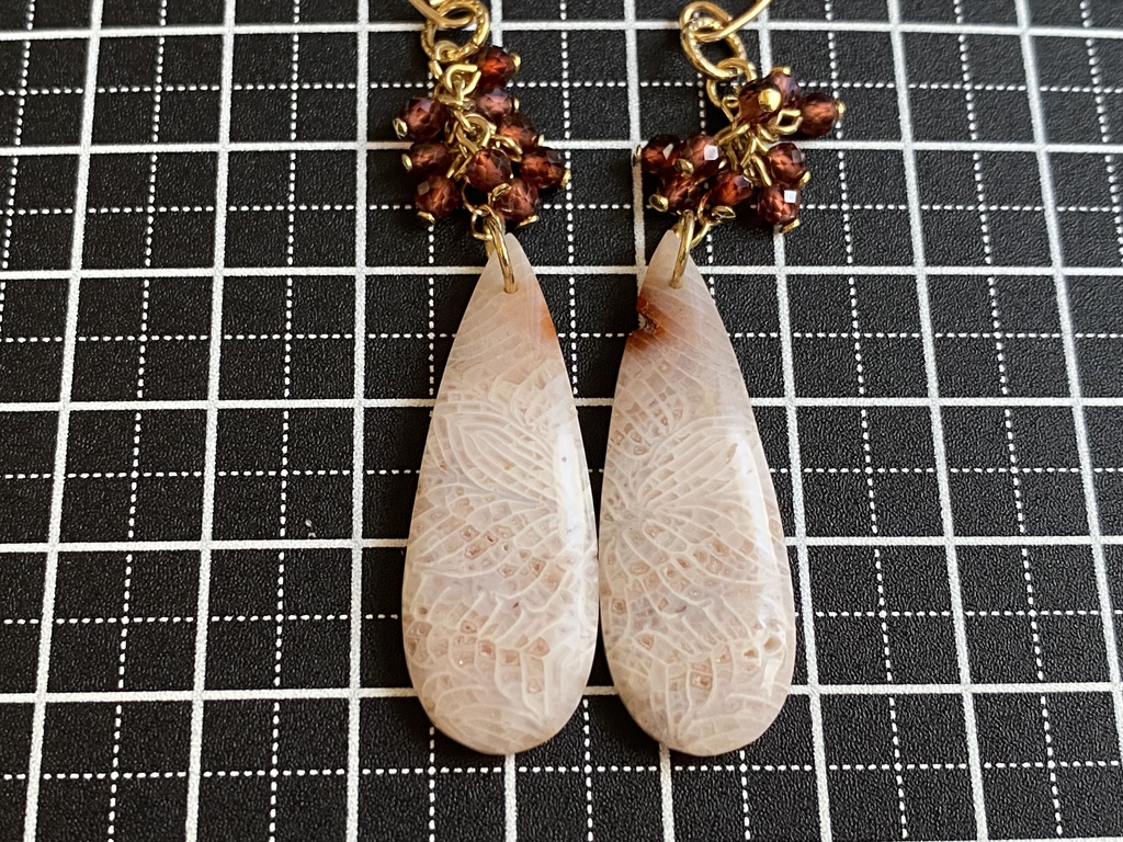 村山たかイメージ「原初の果実」ピアス