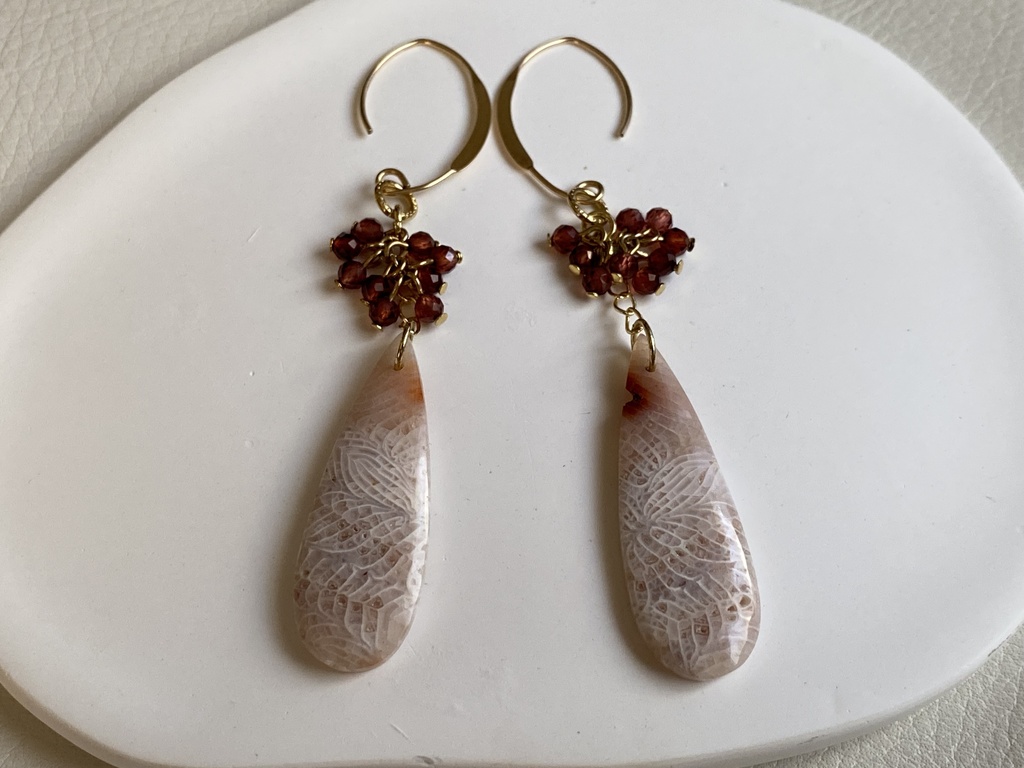 村山たかイメージ「原初の果実」ピアス