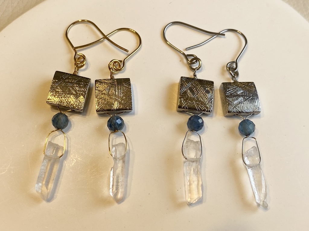 ひろし(Meteor)イメージ「英雄、冒険者、あるヒューラン」ピアス