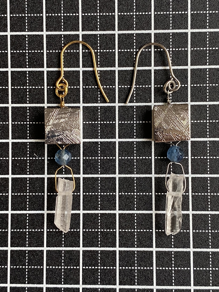 ひろし(Meteor)イメージ「英雄、冒険者、あるヒューラン」ピアス