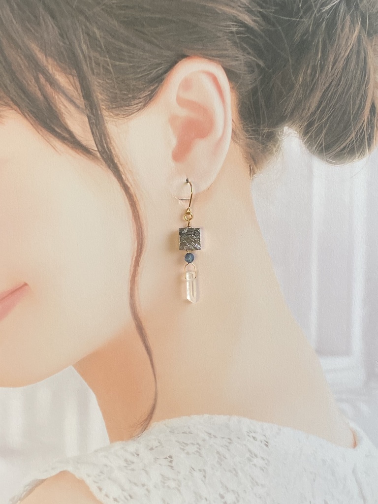 ひろし(Meteor)イメージ「英雄、冒険者、あるヒューラン」ピアス