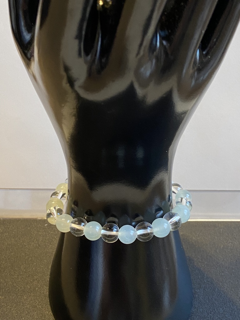 薄荷水晶のブレスレット