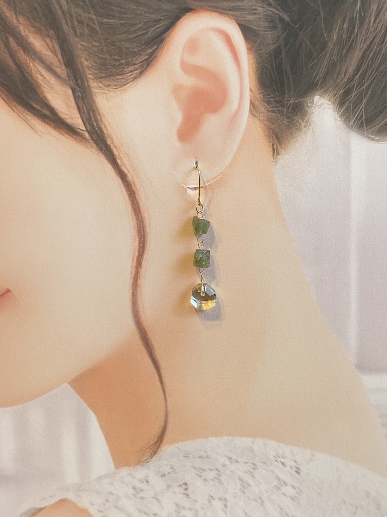 ダブルグリーンのラフチャーム