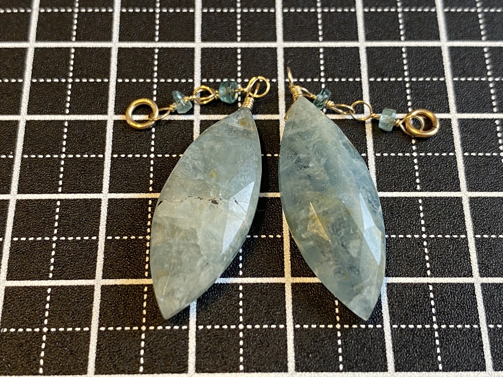 アクアマリンのマーキスチャーム