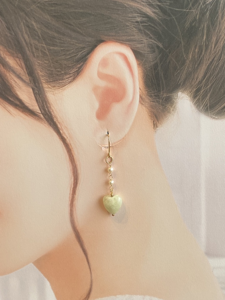 ミルキーグリーンのハートチャーム