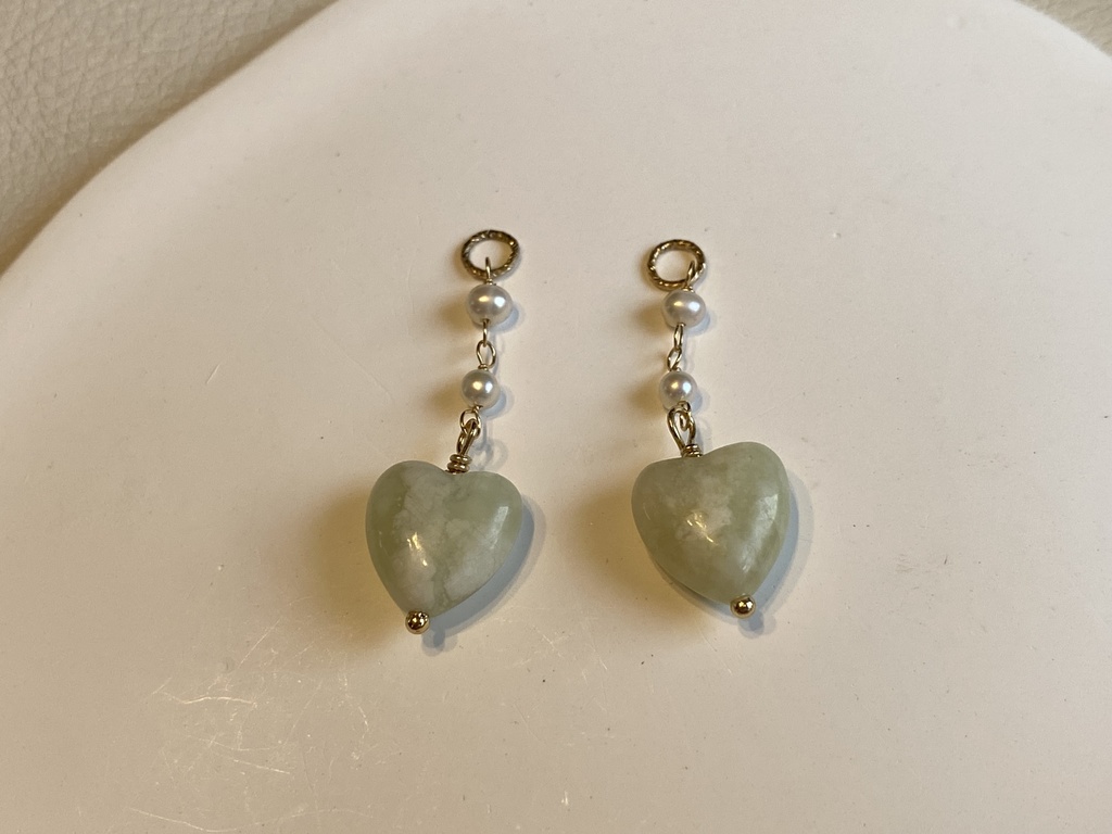 ミルキーグリーンのハートチャーム