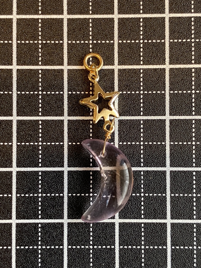 宵月のチャーム