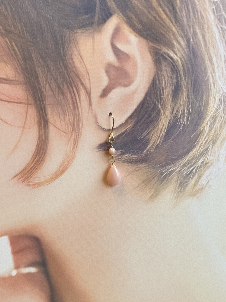 ピンクオパールのひとひらチャーム