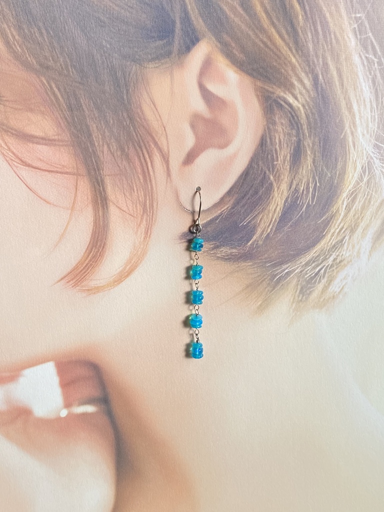 エチオピアンプレシャスオパールのチャーム・ブルー