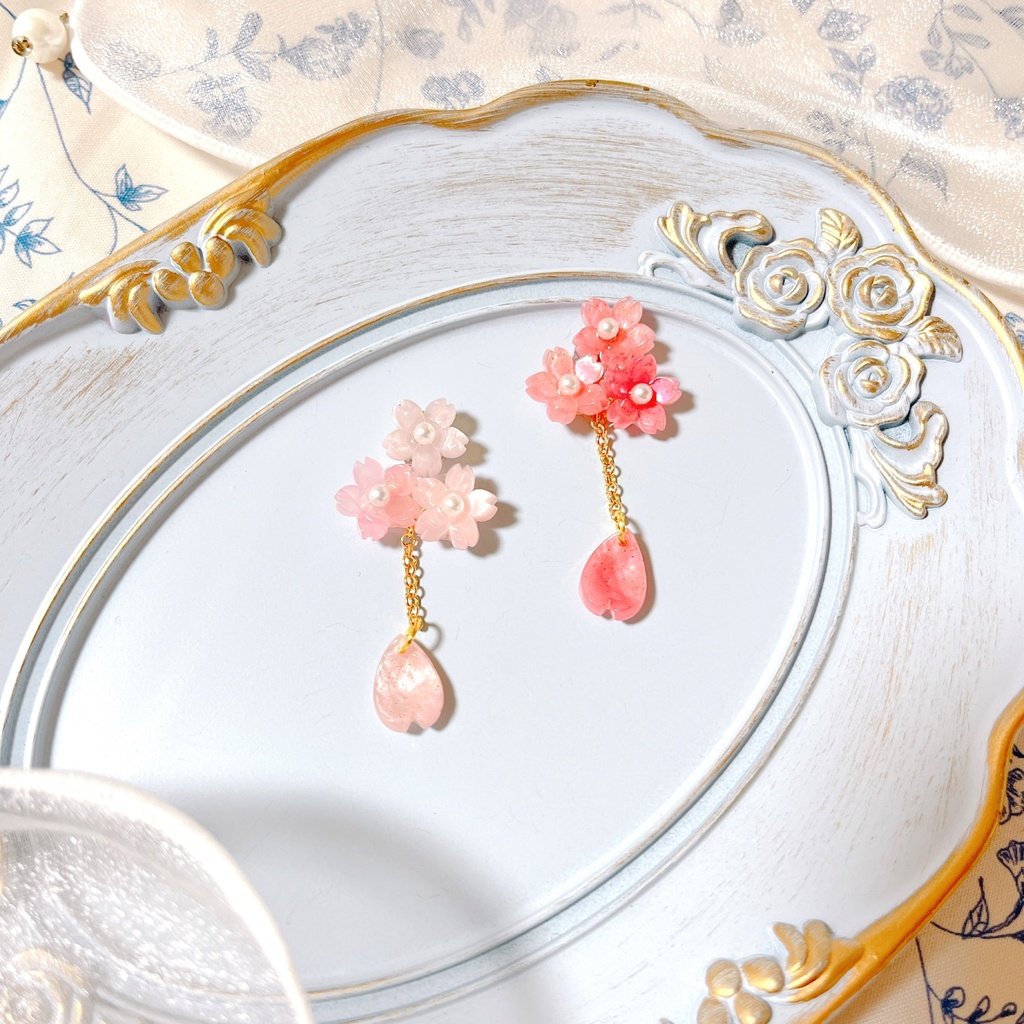 揺れる桜のアクセサリー🌸