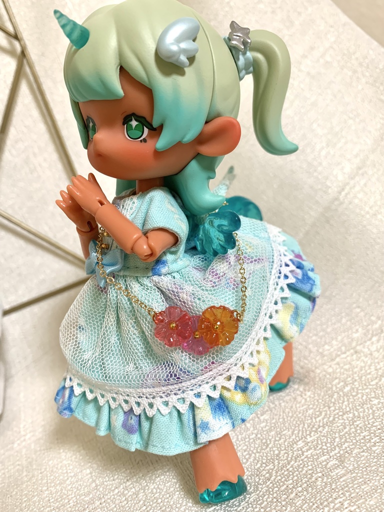 【cocoriang〜40cmドールまで】3つ花コスモスポシェット