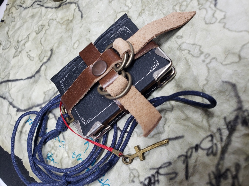 旅の書(豆本の首飾り)