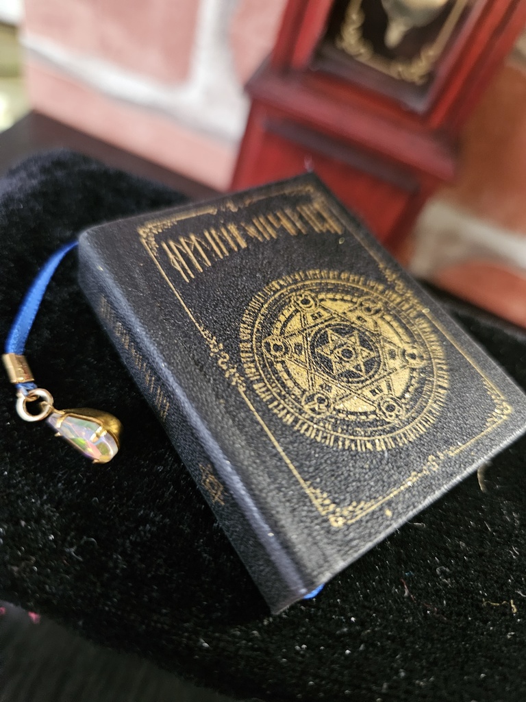 金の書（豆本）