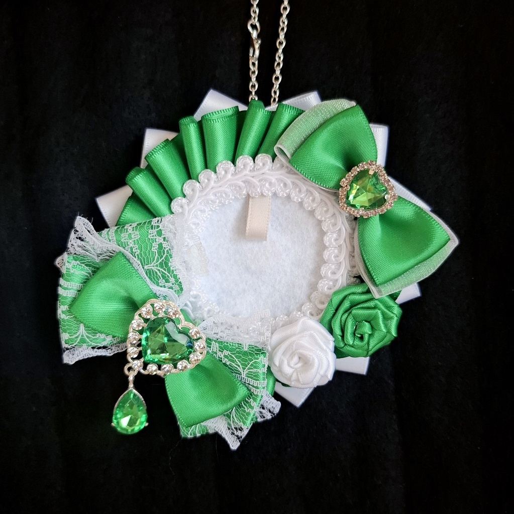 缶バッジ シンプル痛ロゼット ホワイト 白