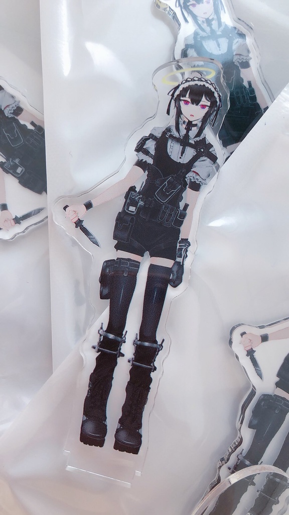 あまねひびきのアクリルスタンド（戦闘服B）