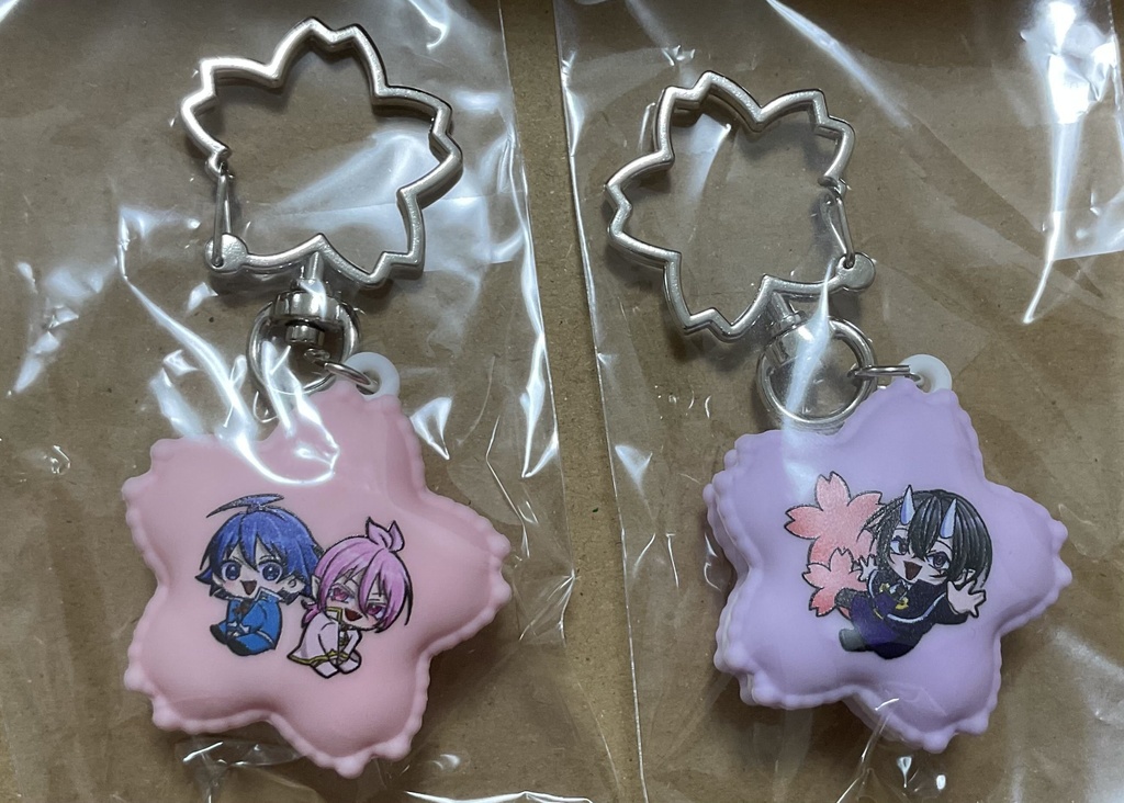 【魔入間】桜マカロンキーホルダー