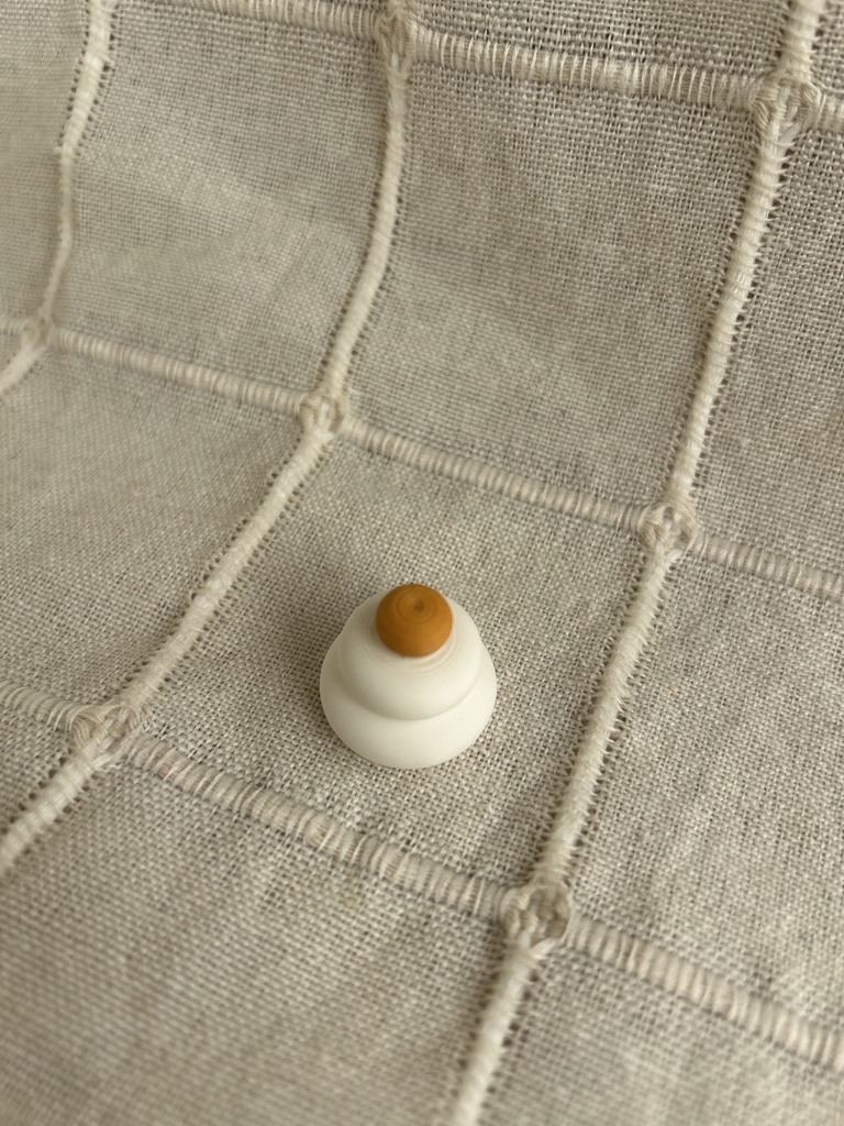 小さな鏡餅 Miniature Japanese New Year Cake