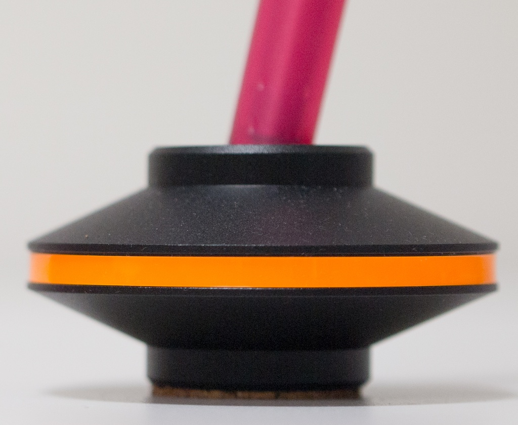 MetalMacaronPenStand (2ndLot)