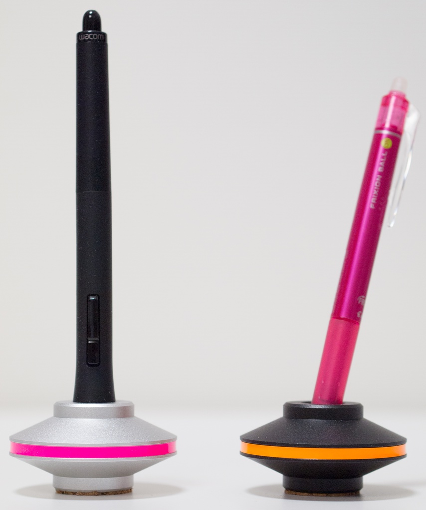 MetalMacaronPenStand (2ndLot)