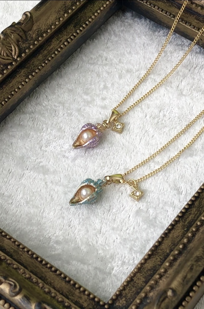 巻き貝のネックレス