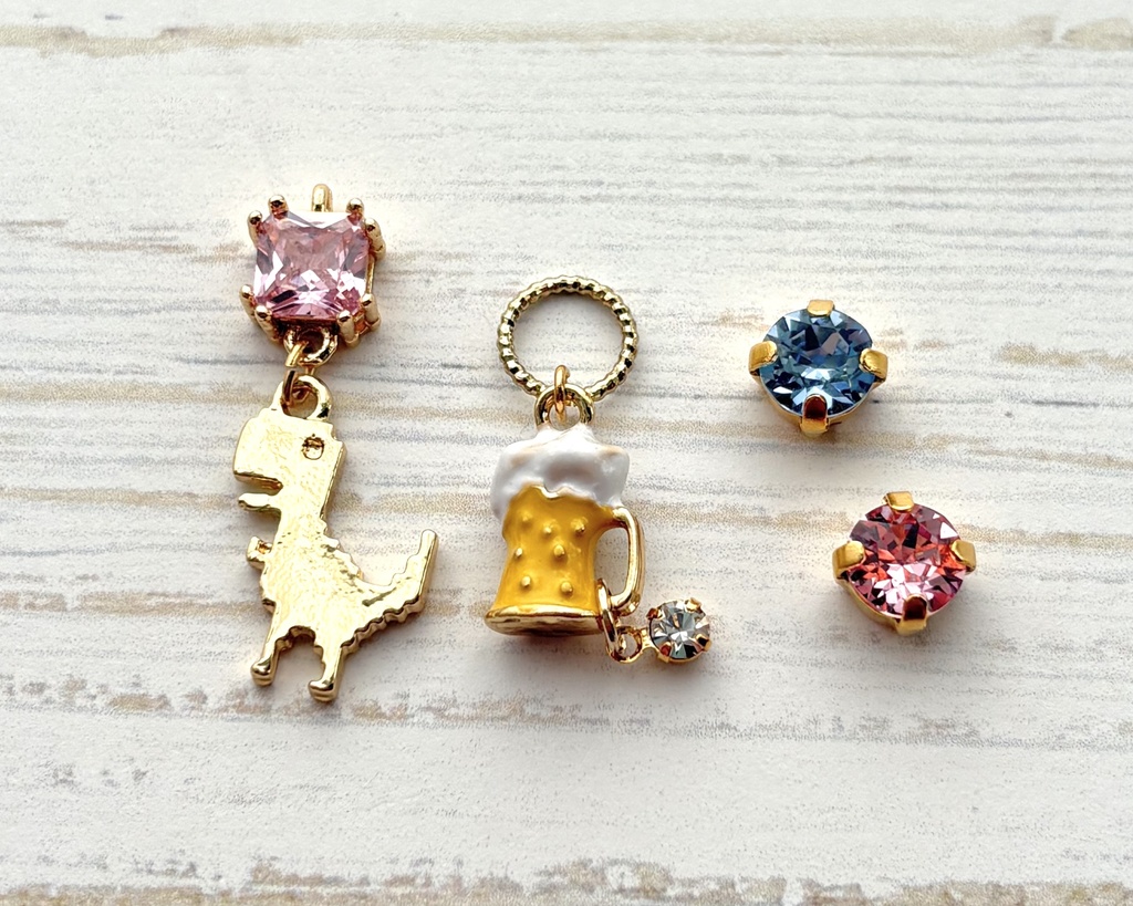 【🌈🕒】🍱🦖イヤリング/ピアス