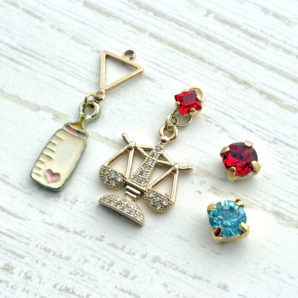 【🌈🕒】⚖️イヤリング/ピアス