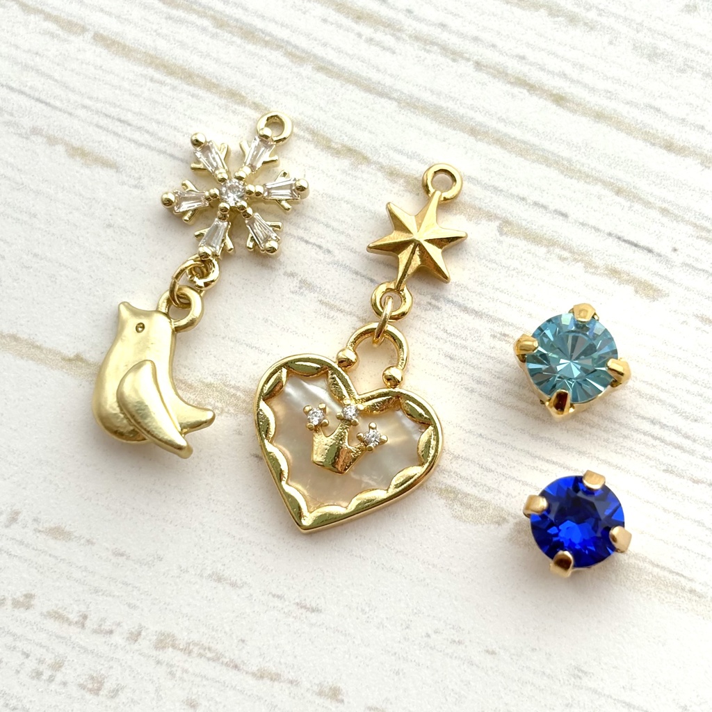 【🌈🕒】👑イヤリング/ピアス