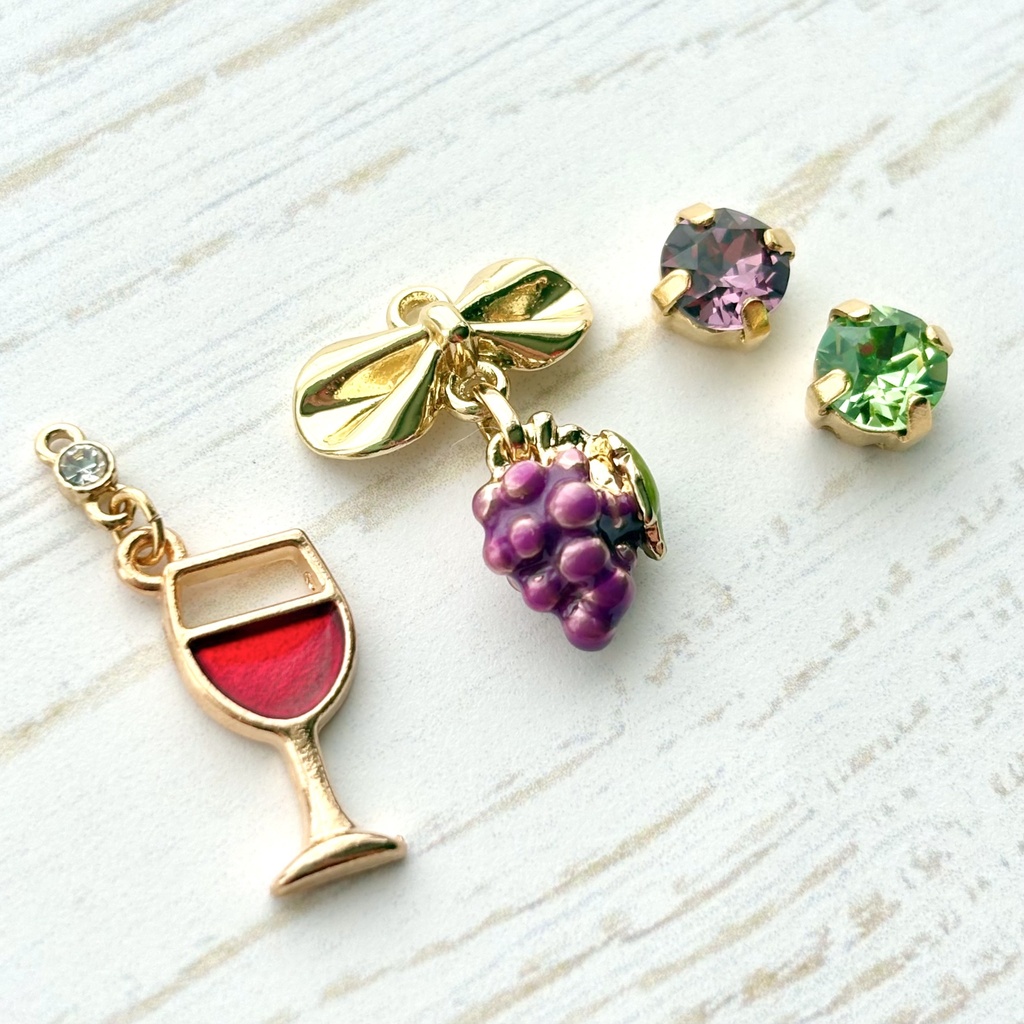 【🌈🕒】🍇イヤリング/ピアス