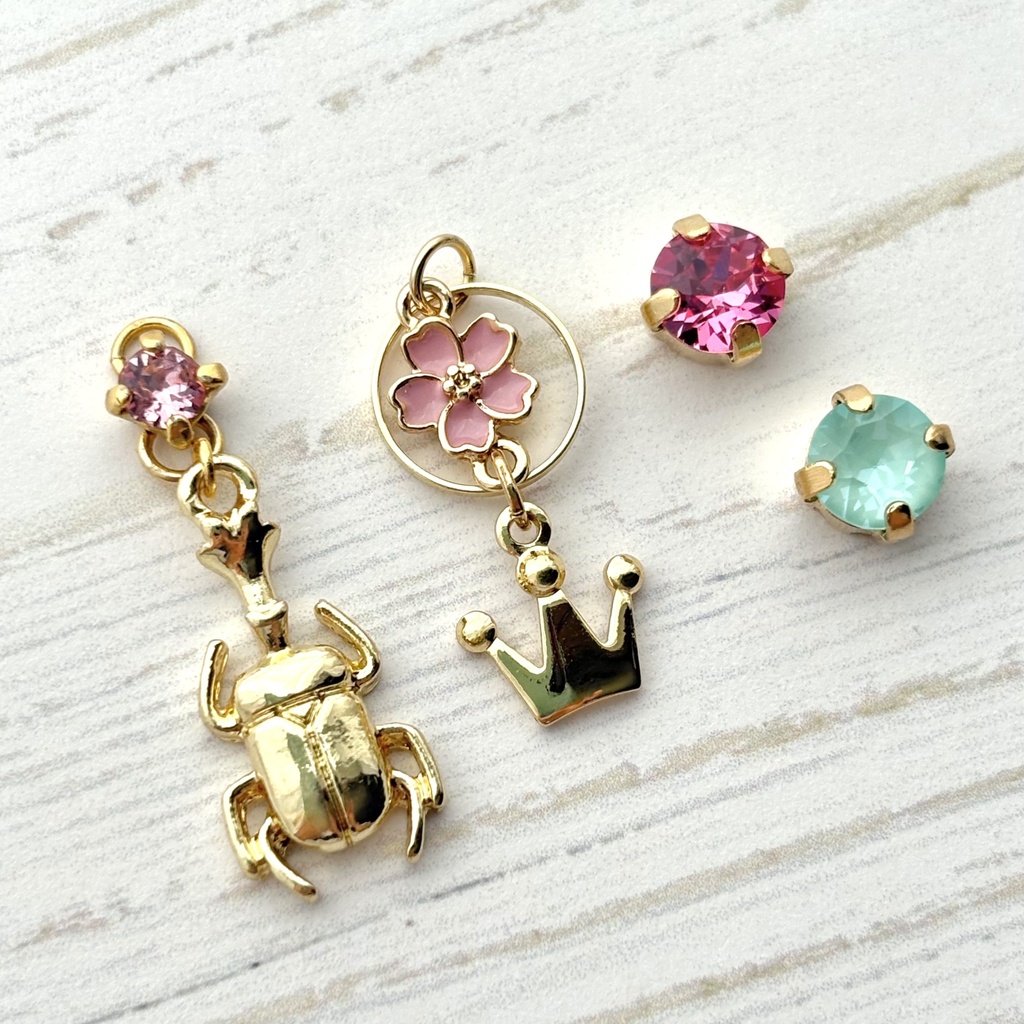 【🌈🕒】👑🌸イヤリング/ピアス