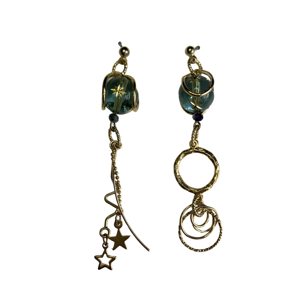 Hush tale：ブルーグリーン × ゴールド 星をひとつ落としたピアス