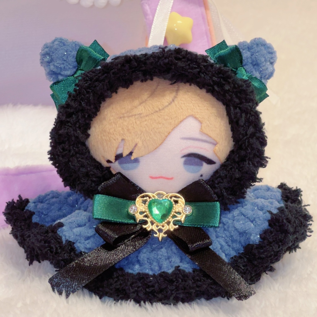 【黒猫🐈‍⬛ファーポンチョ】10cmぬい・にじぱぺサイズ 猫耳 リボン グリーンハートビジュー