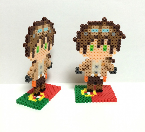 アイロンビーズ(スタンド)【軍服】