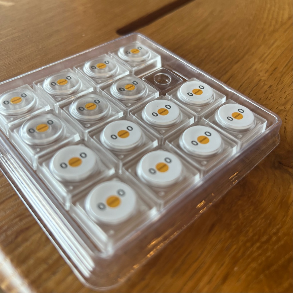 esa トリ DOYSキーキャップ (透明+白顔)